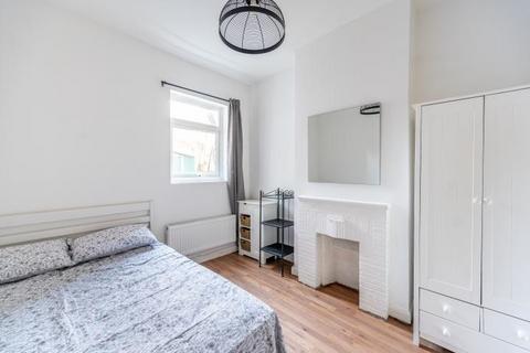141a Rucklidge Avenue, London, NW10 4QB