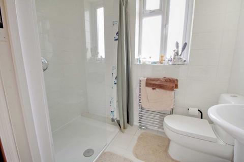 5 Betchworth Avenue, Earley, Reading, RG6 7RH