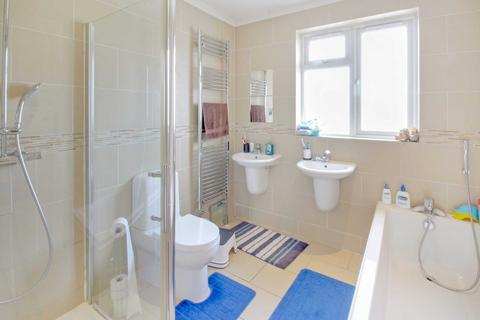 5 Betchworth Avenue, Earley, Reading, RG6 7RH