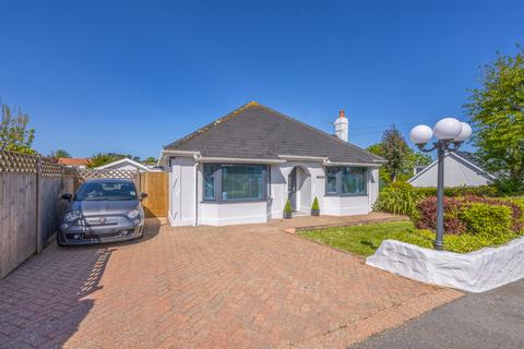 3 bedroom detached house for sale, Helston Clos, Castel, Guernsey