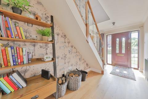 3 Oak Grove, Barrow-upon-humber, DN19 7SH