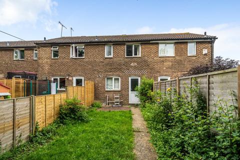 74 Castle Dore, Freshbrook, Swindon, SN5 8PH