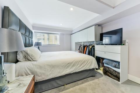 Flat 4, Plate House, 3 Burrells Wharf Square, London, E14 3TH