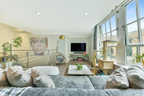 Flat 4, Plate House, 3 Burrells Wharf Square, London, E14 3TH
