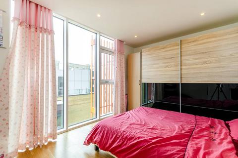1 bedroom flat to rent - Enterprise Way, Wandsworth, London, SW18