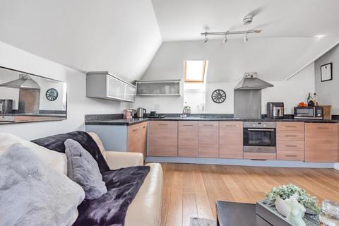 1 bedroom flat for sale, High Wycombe,  Buckinghamshire,  HP13