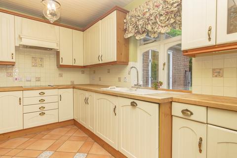 48 Wigley Bush Lane, South Weald, Brentwood, CM14 5QP
