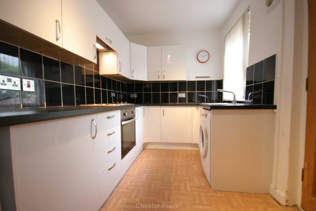 Cherry Road, Chester CH3 3 bed end of terrace house £1,100 pcm (£254 pw)