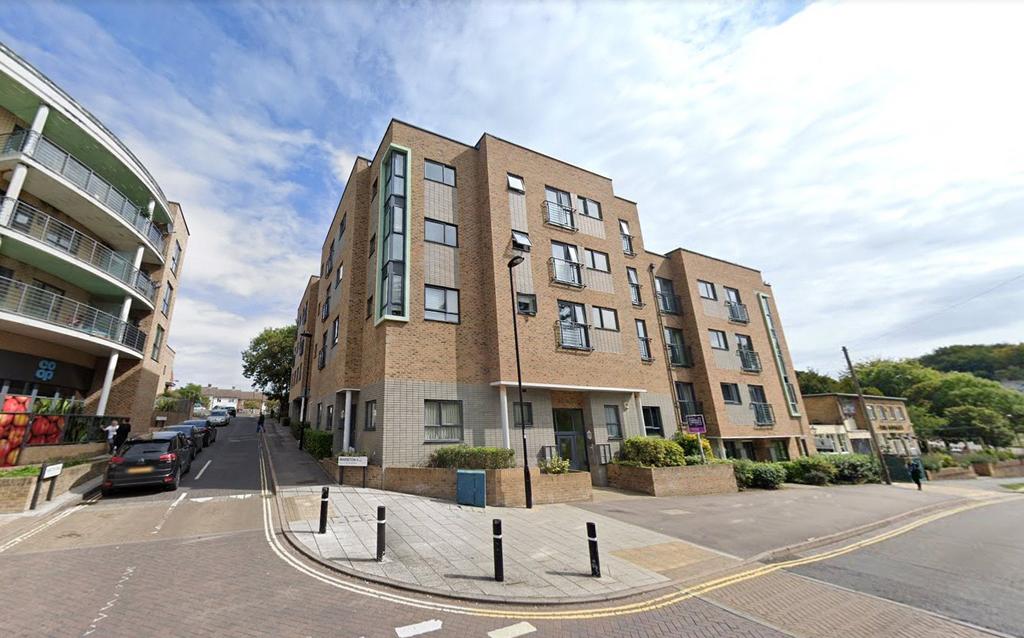 Hinkler Road, Southampton, Hampshire, SO19 2 bed apartment £1,150 pcm