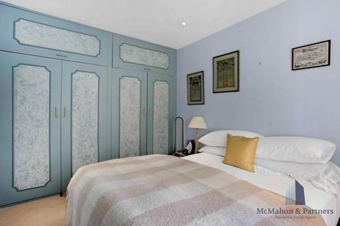 23 Manson Mews, London, SW7 5AF
