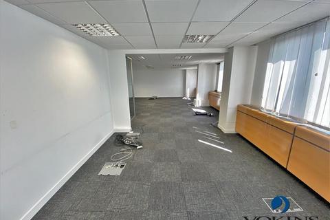 Office to rent, Suite 3, Part 8th Floor, The Mille, 1000 Great West Road, Brentford, TW8 9DW