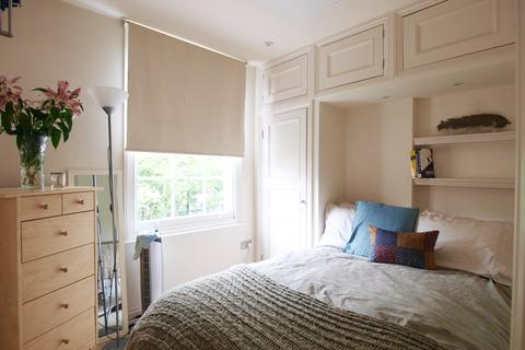 1 bedroom flat to rent, Amwell Street, Islington, EC1R