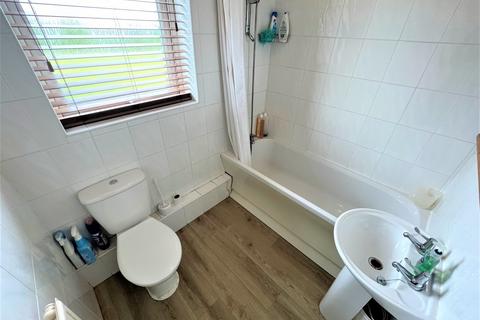 61 Cherry Tree Walk, East Ardsley, Wakefield, WF3 2HU