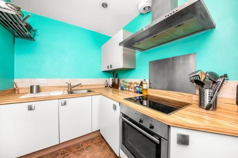 2 bedroom apartment for sale - Harry Day Mews, West Norwood, London, SE27