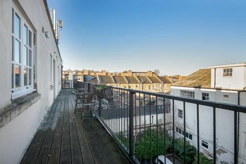 2 bedroom apartment for sale, Harry Day Mews, West Norwood, London, SE27