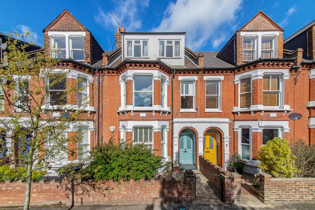 Fawnbrake Avenue, Herne Hill, London... 2 bed apartment £450,000