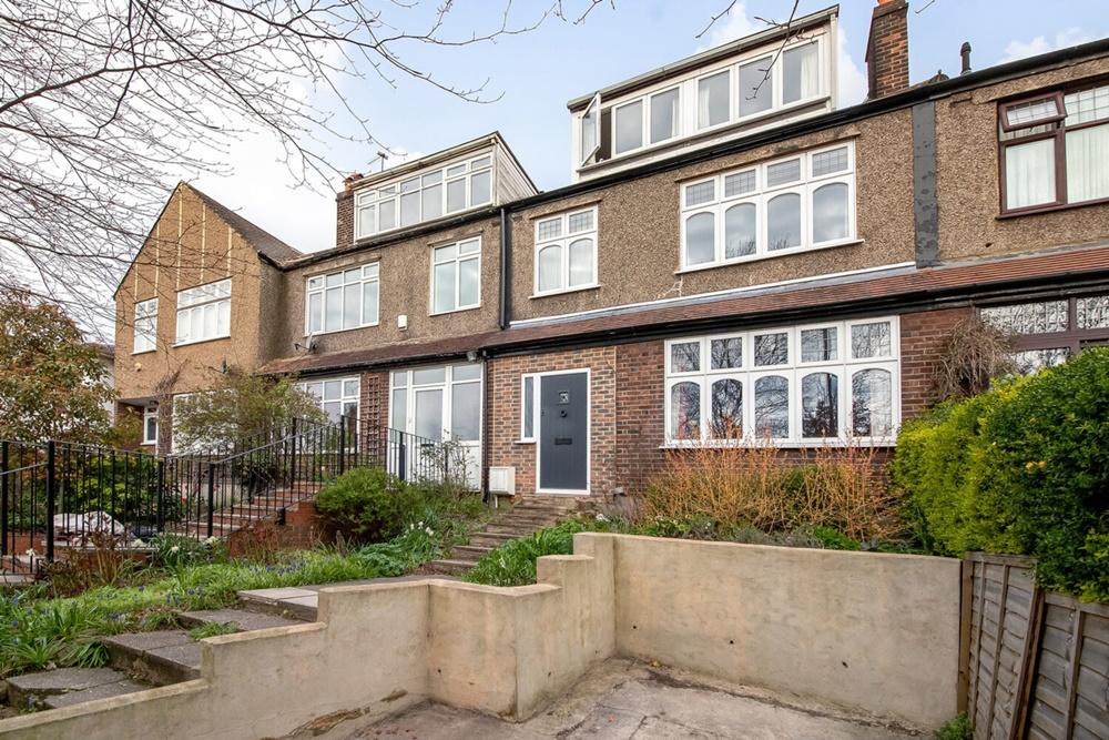 Forest Hill SE23 5 bed house for sale £900,000