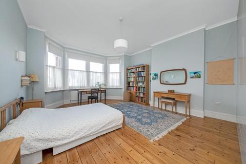 2 bedroom apartment for sale, Barston Road, London, SE27