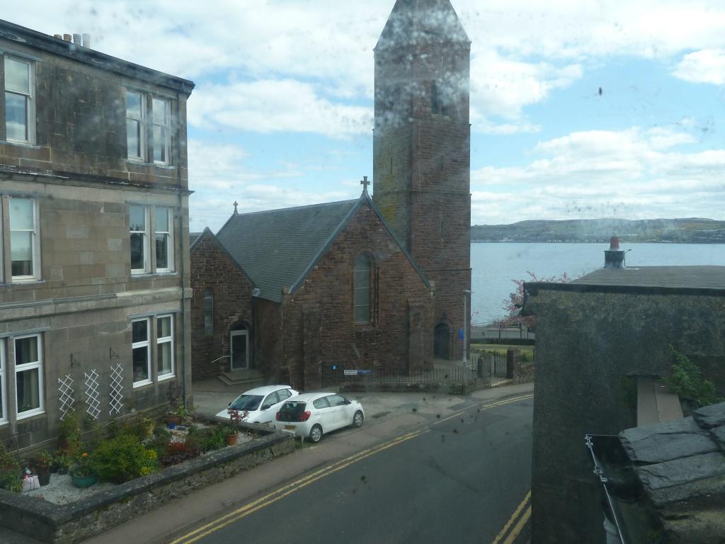 Braeside 13 Kirn Brae, Dunoon, PA23 8BG 4 bed link detached house for