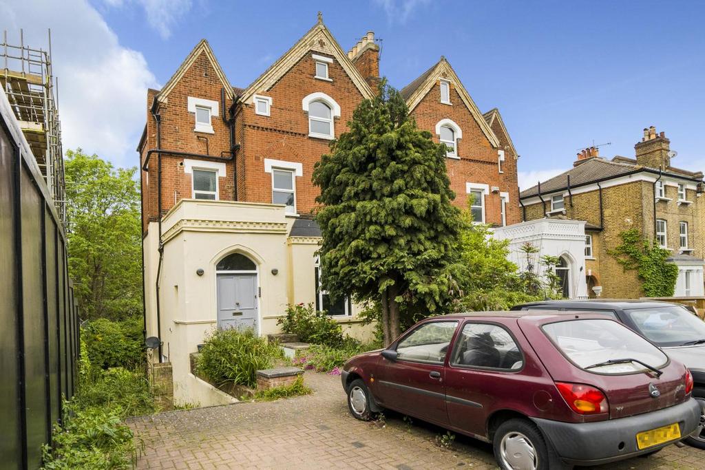 Wood Vale, Forest Hill 2 bed flat for sale £400,000