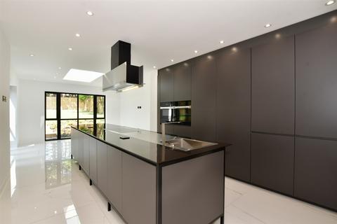5 bedroom detached house for sale - Brook Way, Chigwell, Essex