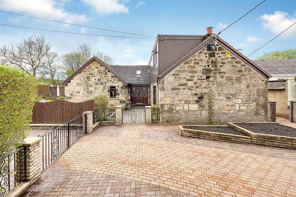 Cardan Cottage, 60 Bridge Street, Fauldhouse 4 bed detached house for