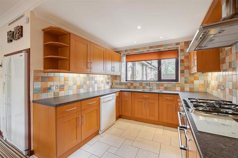 Cardan Cottage, 60 Bridge Street, Fauldhouse, Bathgate, EH47 9AY