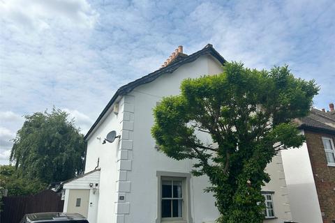 2 bedroom semi-detached house to rent - Cowper Road, Bromley, BR2
