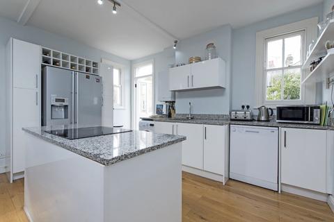 3 bedroom property to rent, Hosack Road, SW17