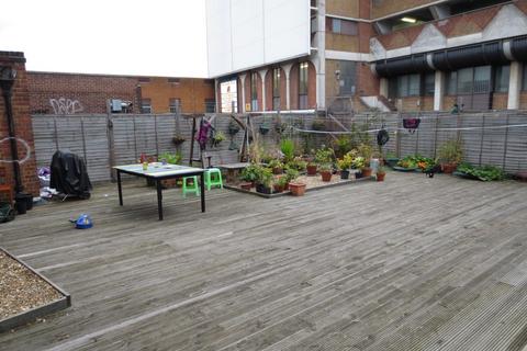 2 bedroom apartment to rent, Rye Lane, London, SE15