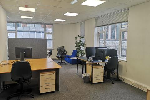Office to rent, Sarah Hardy Therapy Zone, The Old Casino, - Forth Lane, Newcastle upon Tyne