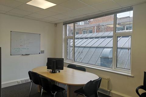 Office to rent, Sarah Hardy Therapy Zone, The Old Casino, - Forth Lane, Newcastle upon Tyne
