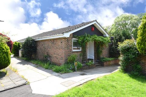 3 bedroom bungalow to rent - Edgeborough Way Bromley BR1