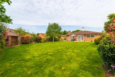 17 Bromham Road, Biddenham, Bedford, MK40 4AF