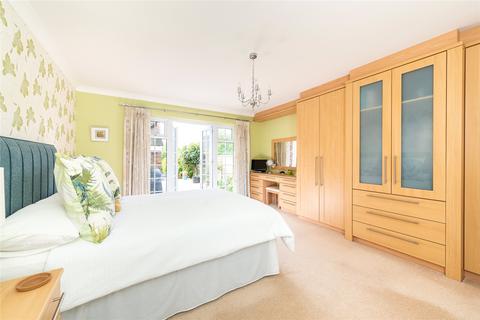 17 Bromham Road, Biddenham, Bedford, MK40 4AF