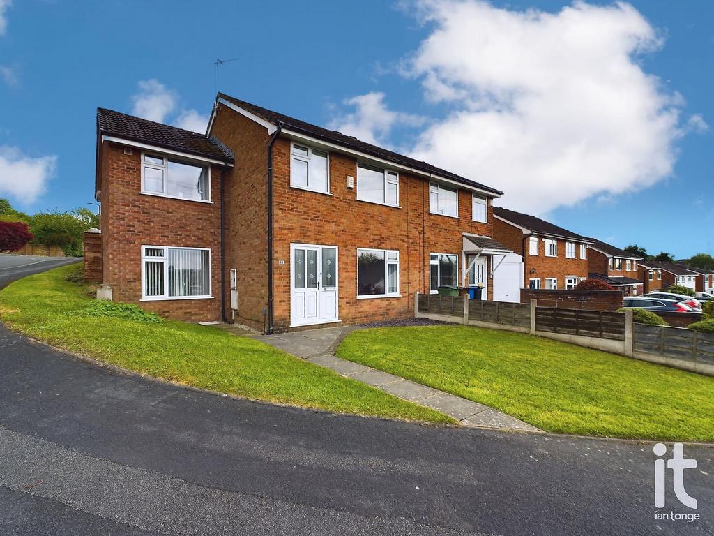 Shearwater Road, Offerton, Stockport, SK2 4 bed semidetached house for