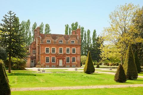 5 bedroom detached house for sale, Church Lane, Barnham, West Sussex, PO22.