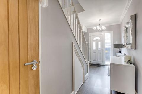 37 Broad Walk, Hockley, SS5 5DF