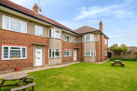 9 Kingston Close, Teddington, TW11 9EW