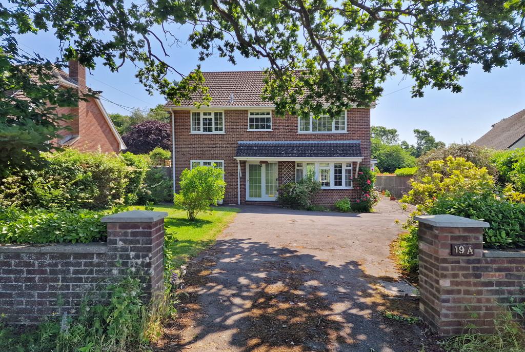 Barton Court Avenue, Barton On Sea BH25 5 bed detached house for sale