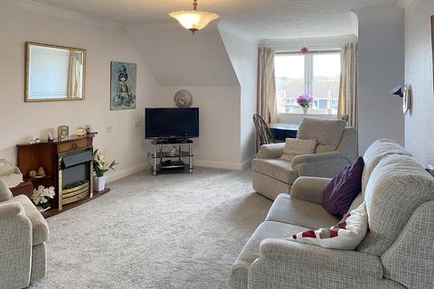 2 bedroom apartment for sale, Danestream Court, Milford On Sea, Lymington SO41