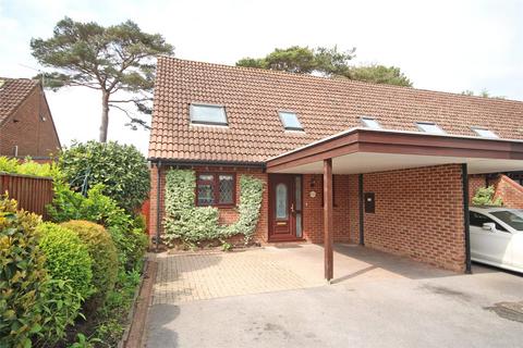 2 bedroom end of terrace house for sale, Dudley Place, New Milton, Hampshire, BH25