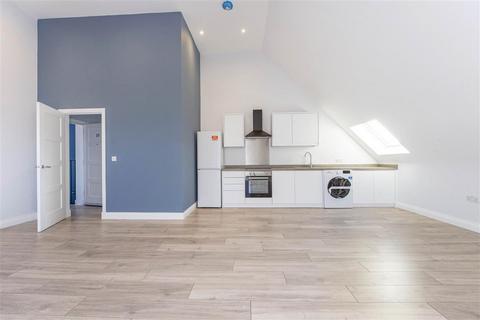 1 bedroom apartment to rent, Manor Club, 76 Kingston Road, London