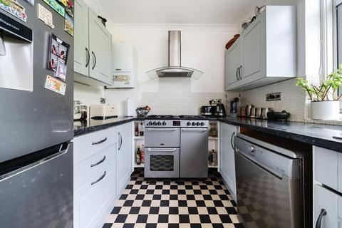 167 Broad Walk, Kidbrooke, London, SE3 8NF