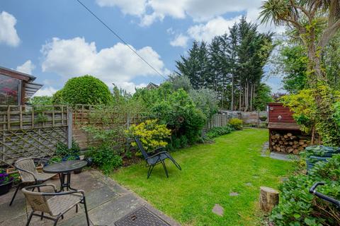 4 bedroom terraced house for sale - All Souls Avenue, London, NW10