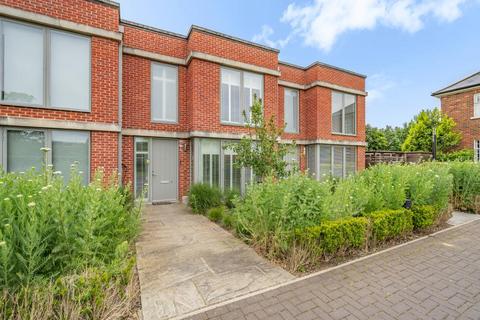 3 bedroom terraced house to rent, Orchard Square,  Caversfield,  OX27