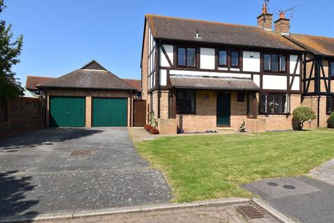 4 bedroom detached house for sale - The Russets, Chestfield, Whitstable