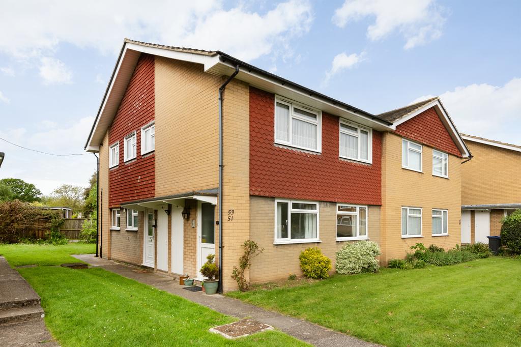 Glebe Way Whitstable 2 bed flat £255,000
