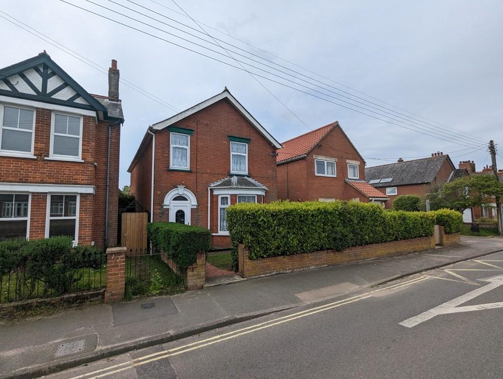 King Avenue, Leiston 4 bed detached house for sale £335,000