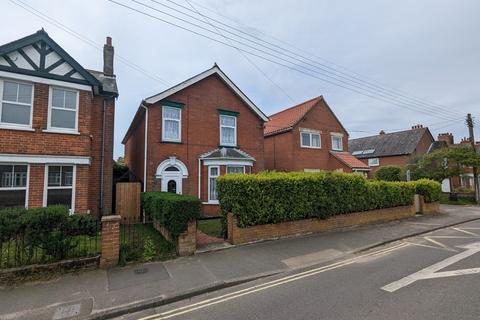 4 bedroom detached house for sale - King Georges Avenue, Leiston